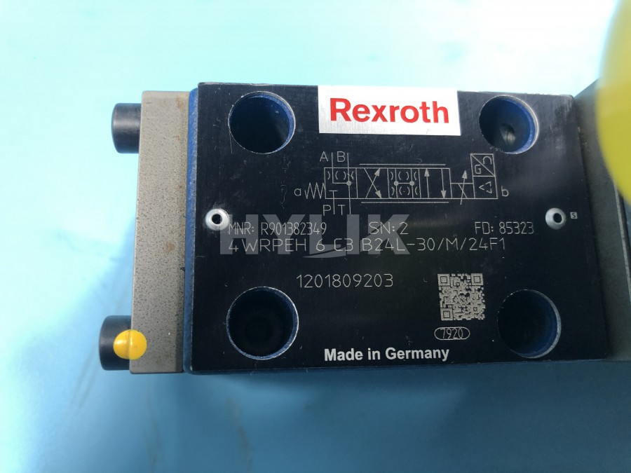 R901382349  4WRPEH6C3B24L-3X/M/24F1