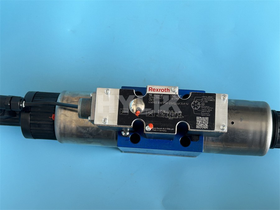 REXROTH力士乐 比例方向阀 R900965185 4WREE10W1-50-2X/G24K31/F1V REXROTH力士乐 比例方向阀 R900965185 4WREE10W1-50-2X/G24K31/F1V